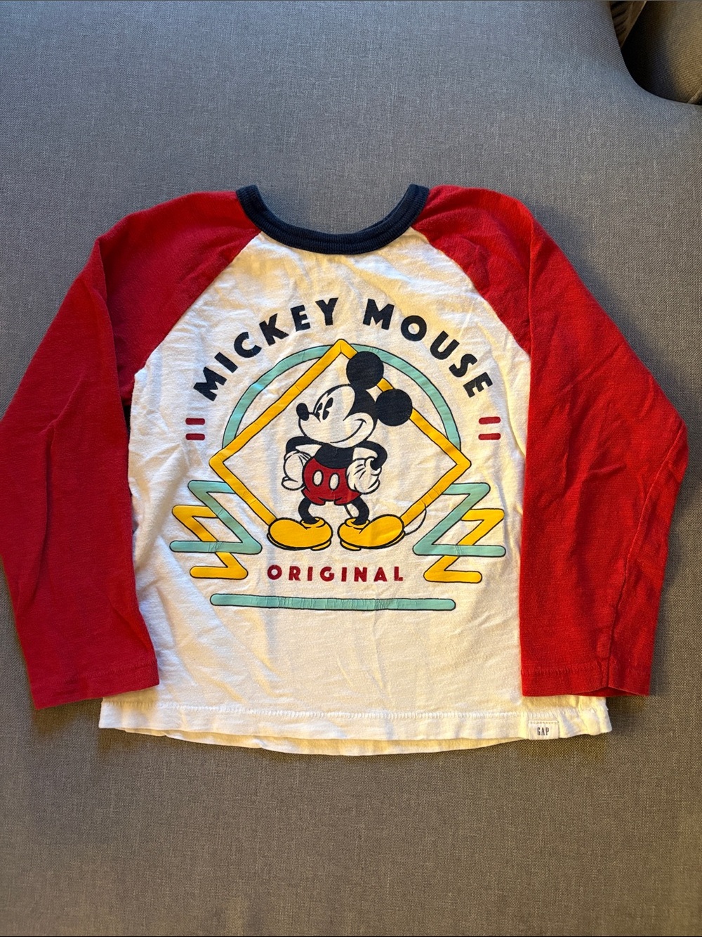 4/$20 BABY GAP x Disney Size 5 Mickey Mouse long sleeve raglan shirt